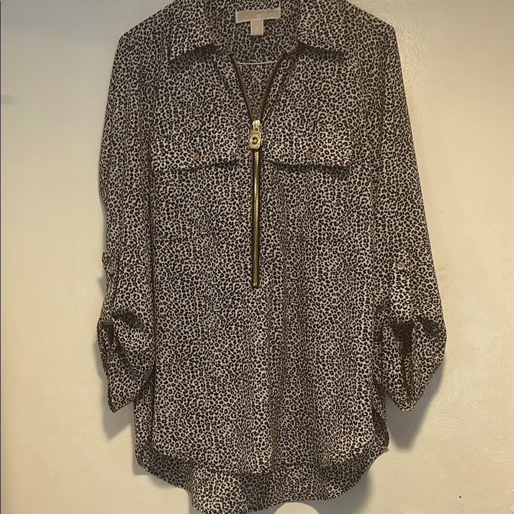 Michael Kors tan & black, leopard print blouse. In excellent condition!